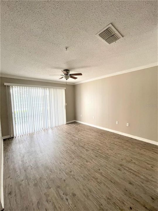 Recently Rented: $1,400 (1 beds, 1 baths, 657 Square Feet)