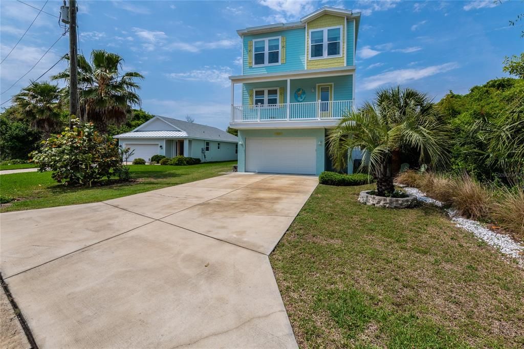 Recently Sold: $872,500 (4 beds, 3 baths, 2856 Square Feet)