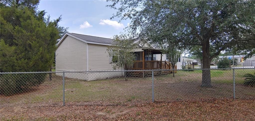 Recently Sold: $185,000 (3 beds, 2 baths, 1664 Square Feet)