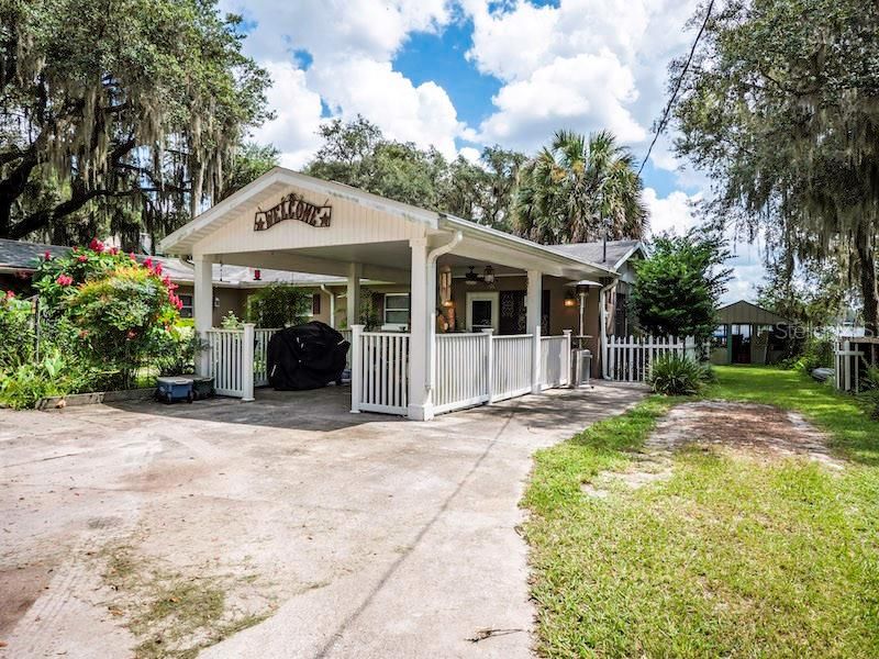 Recently Sold: $320,000 (3 beds, 2 baths, 2296 Square Feet)