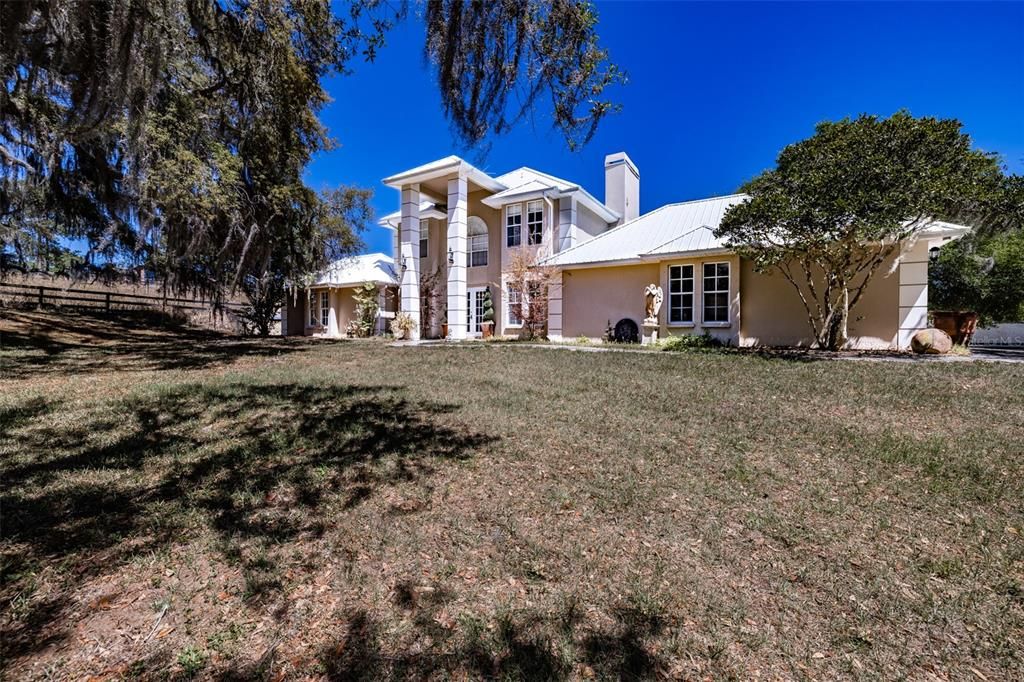 Recently Sold: $890,000 (4 beds, 5 baths, 3254 Square Feet)
