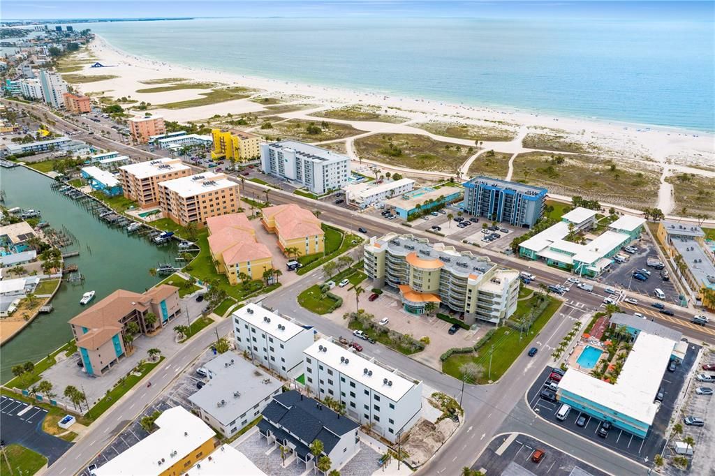 Active With Contract: $1,750,000 (5 beds, 4 baths, 2519 Square Feet)