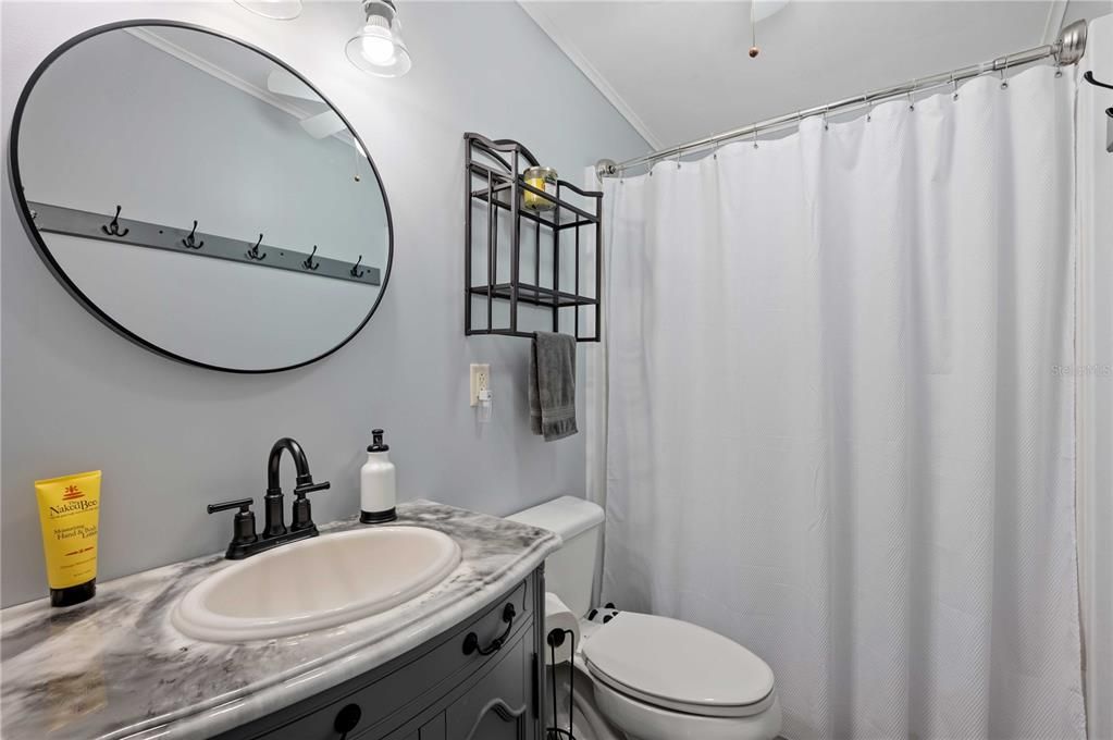 最近售出: $195,000 (3 贝兹, 2 浴室, 1465 平方英尺)