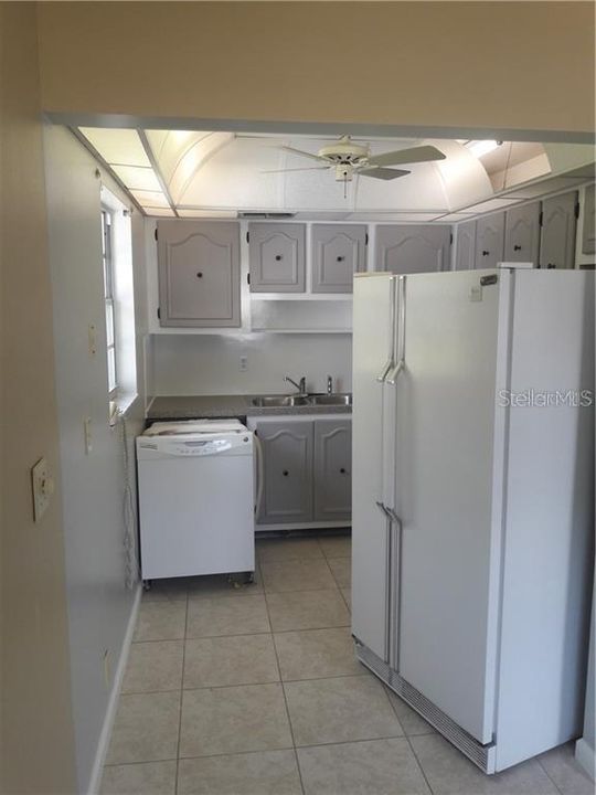 Recently Rented: $1,200 (2 beds, 2 baths, 984 Square Feet)