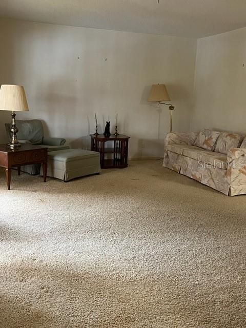 For Sale: $115,000 (2 beds, 1 baths, 986 Square Feet)