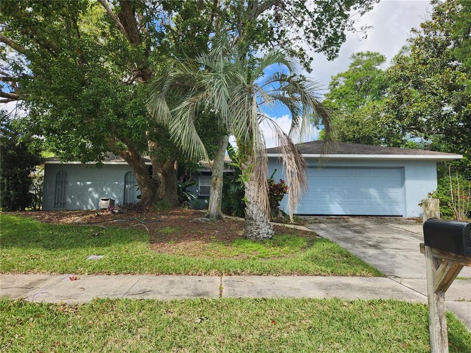 Recently Sold: $295,000 (4 beds, 2 baths, 1849 Square Feet)