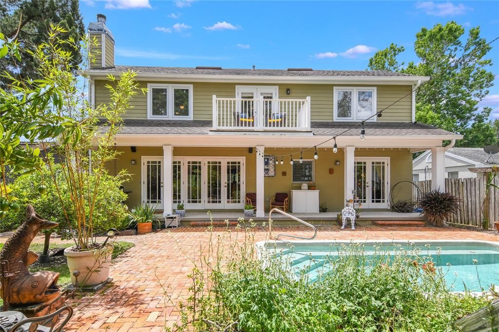 Recently Sold: $775,000 (4 beds, 3 baths, 2332 Square Feet)