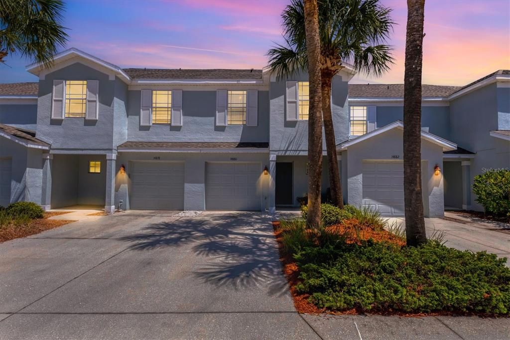 Recently Sold: $332,500 (3 beds, 2 baths, 1356 Square Feet)