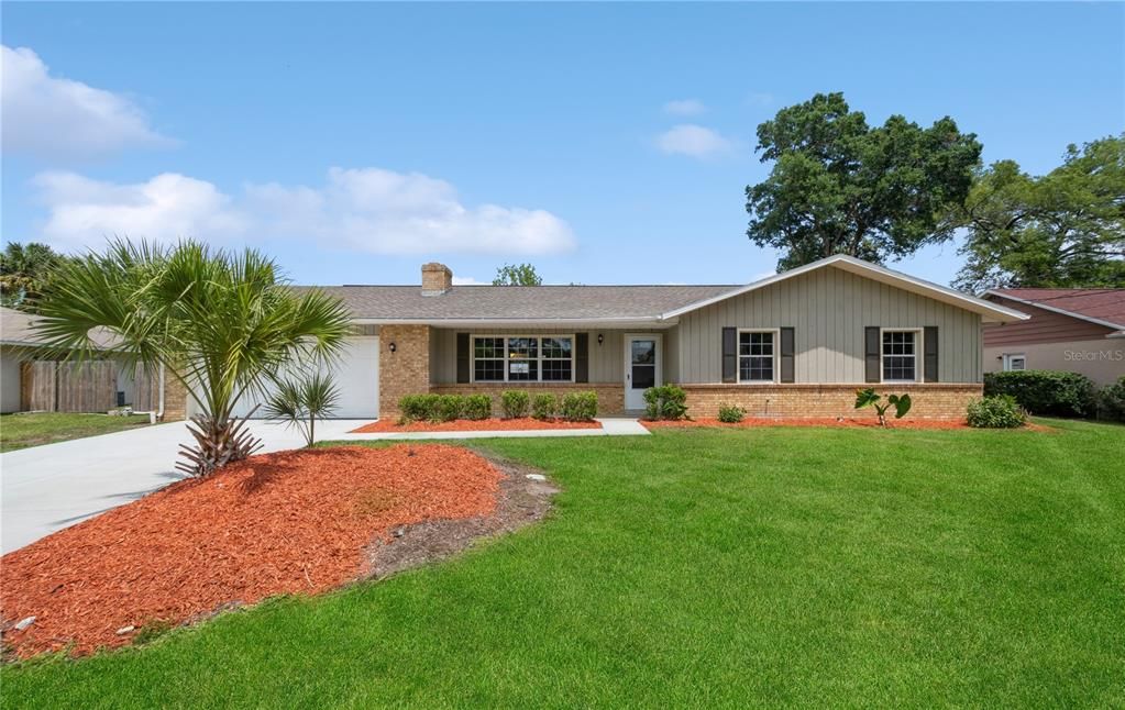 Recently Sold: $355,000 (3 beds, 2 baths, 1425 Square Feet)