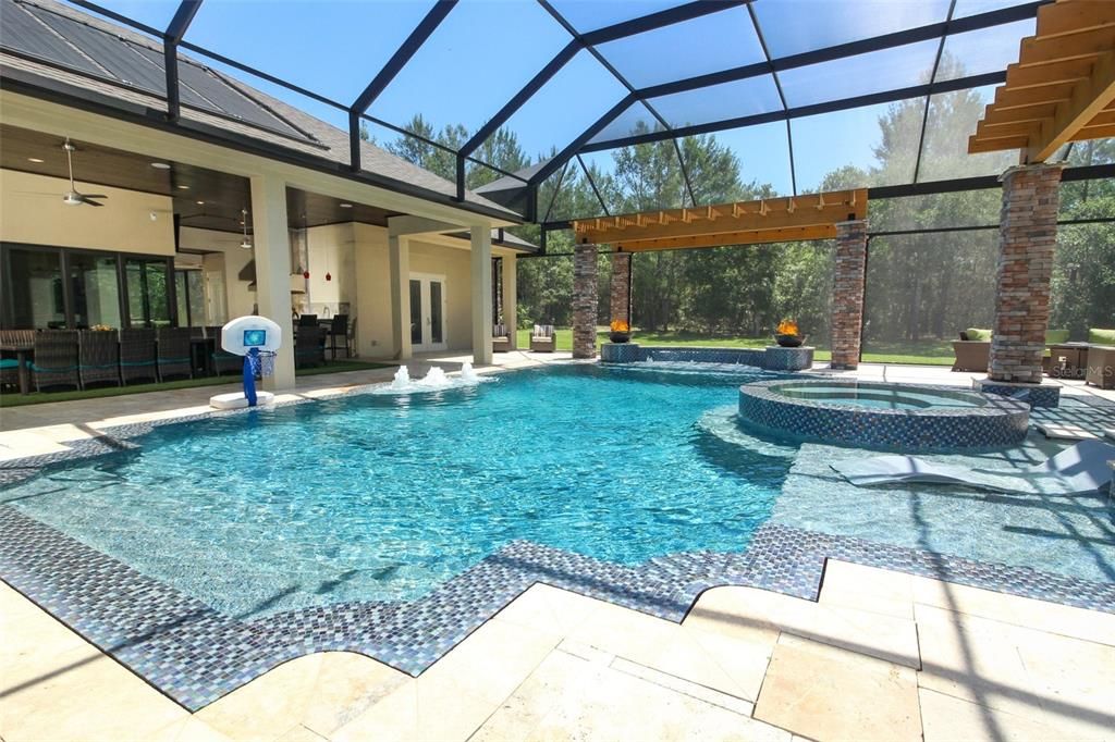 Recently Sold: $2,450,000 (5 beds, 4 baths, 4808 Square Feet)