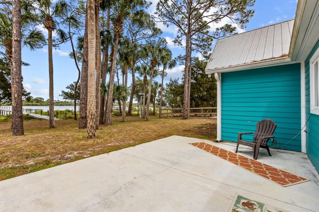 Recently Sold: $599,000 (3 beds, 2 baths, 1438 Square Feet)