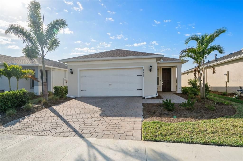 Recently Sold: $449,000 (3 beds, 2 baths, 1655 Square Feet)