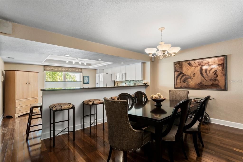 Recently Sold: $498,000 (2 beds, 2 baths, 1918 Square Feet)