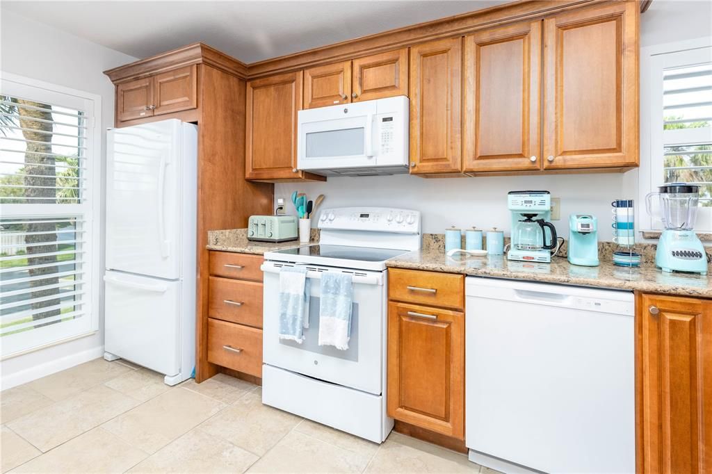 For Sale: $555,000 (2 beds, 2 baths, 1057 Square Feet)