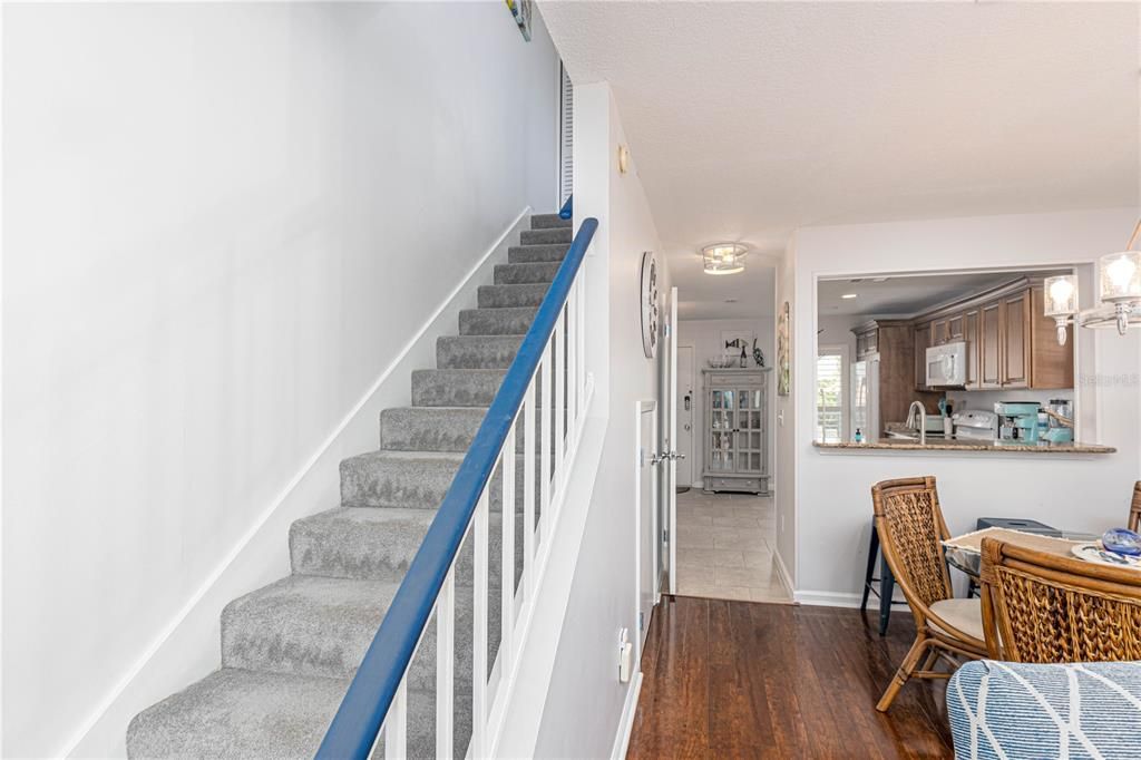 For Sale: $555,000 (2 beds, 2 baths, 1057 Square Feet)