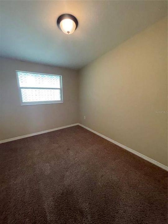3rd BR after furniture moved out