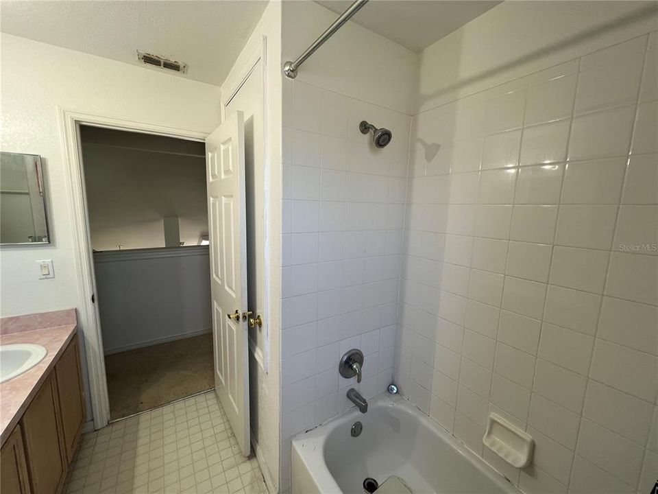 最近租的: $650 (1 贝兹, 1 浴室, 121 平方英尺)