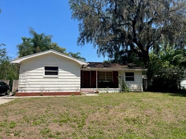 Recently Sold: $190,000 (3 beds, 2 baths, 1320 Square Feet)