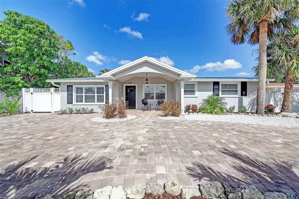 出租: $18,000 (3 贝兹, 2 浴室, 1617 平方英尺)