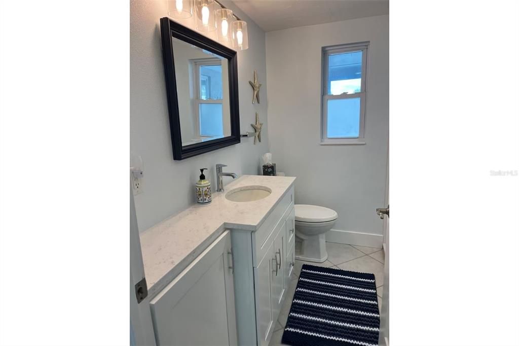 出租: $18,000 (3 贝兹, 2 浴室, 1617 平方英尺)