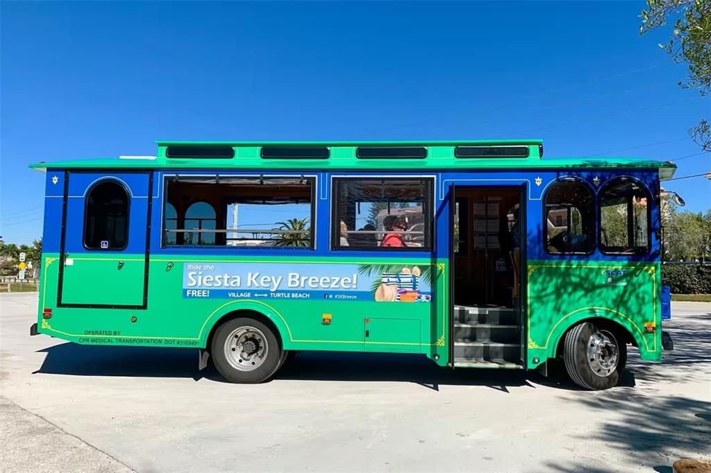 出租: $18,000 (3 贝兹, 2 浴室, 1617 平方英尺)