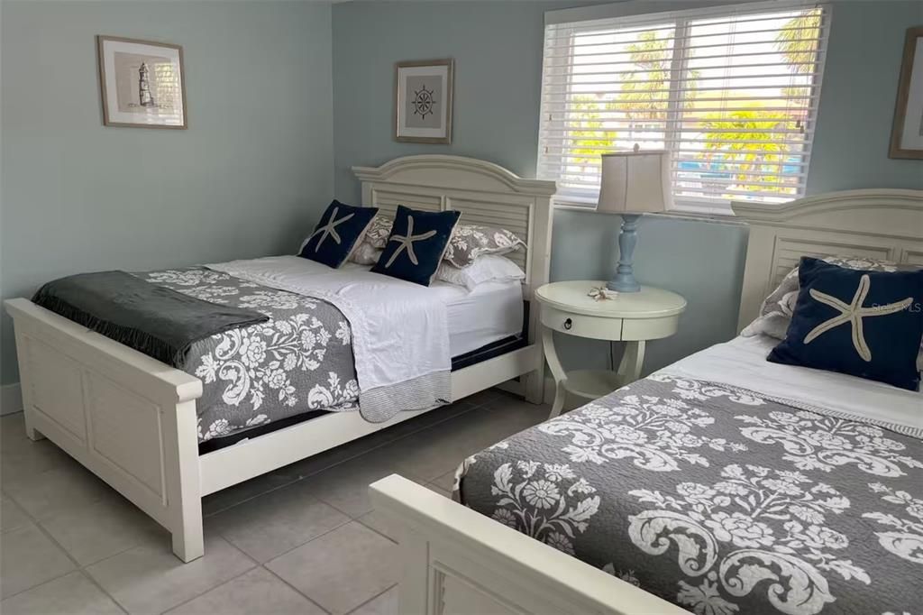 出租: $18,000 (3 贝兹, 2 浴室, 1617 平方英尺)