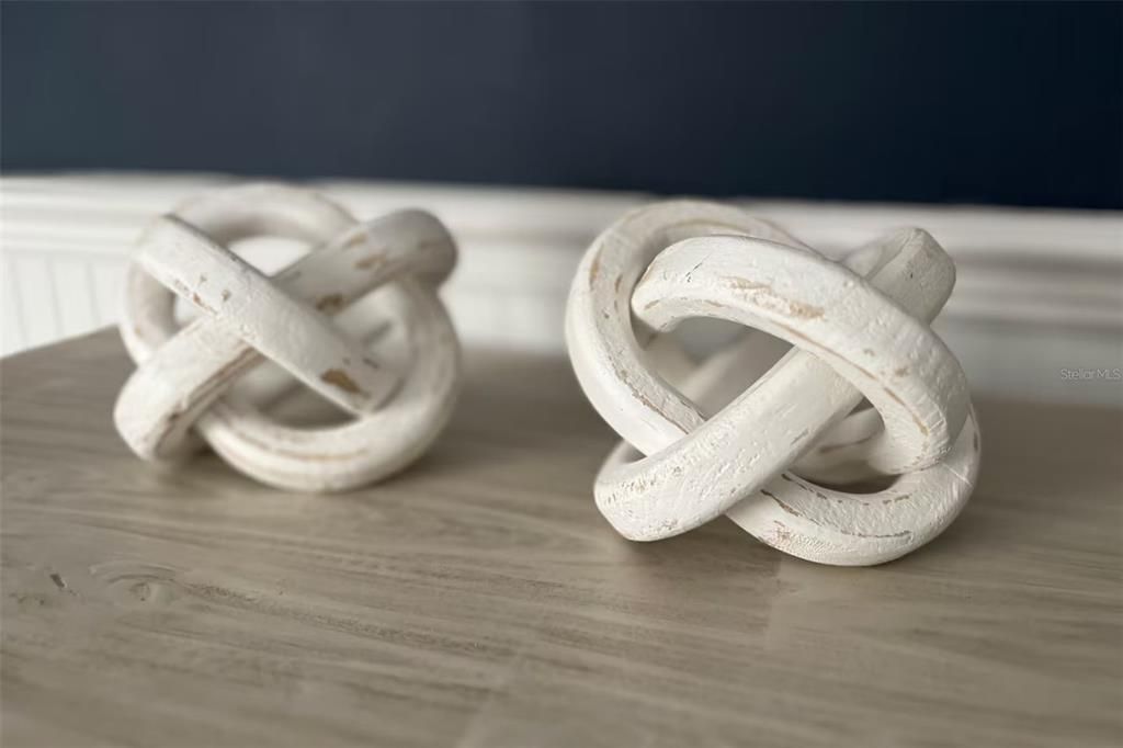 出租: $18,000 (3 贝兹, 2 浴室, 1617 平方英尺)