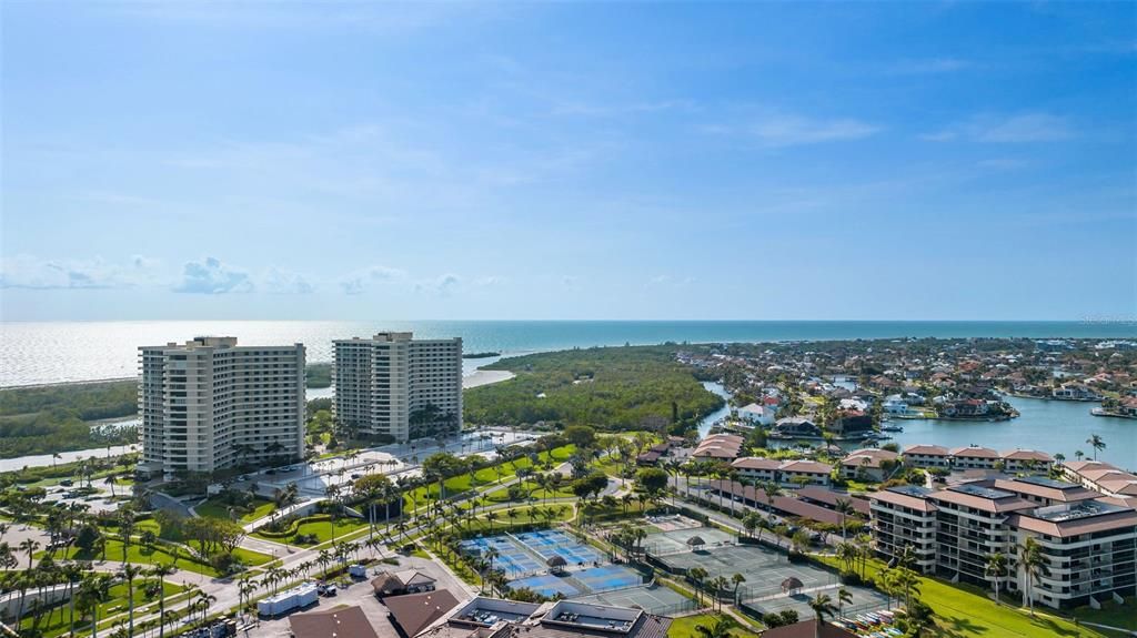 Recently Sold: $699,000 (2 beds, 2 baths, 1154 Square Feet)