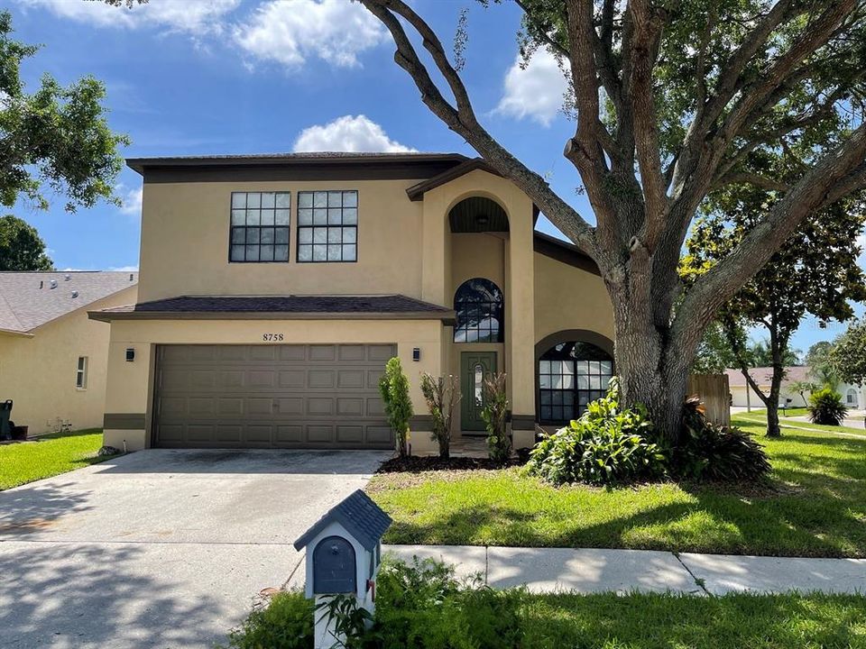 Recently Rented: $3,300 (3 beds, 2 baths, 1853 Square Feet)