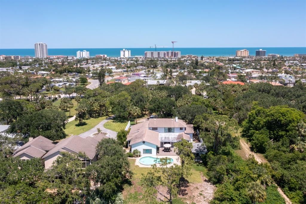 Recently Sold: $1,450,000 (4 beds, 3 baths, 4228 Square Feet)