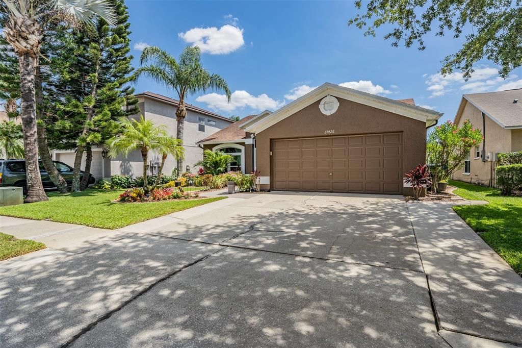 Recently Sold: $410,000 (4 beds, 2 baths, 1484 Square Feet)
