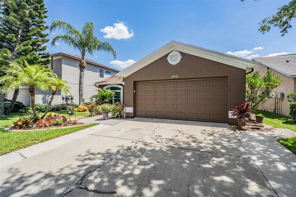 Recently Sold: $410,000 (4 beds, 2 baths, 1484 Square Feet)