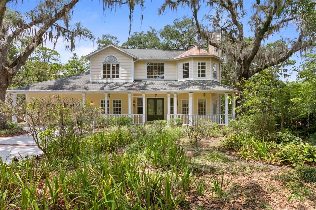 Recently Sold: $900,000 (4 beds, 3 baths, 2900 Square Feet)