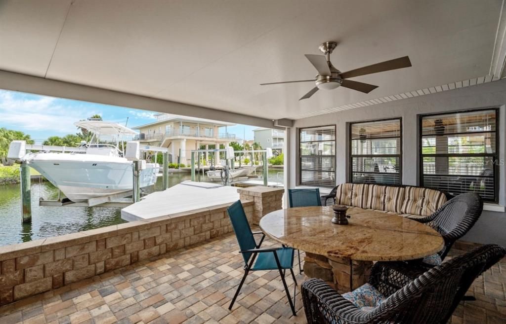 Recently Sold: $530,000 (3 beds, 2 baths, 1764 Square Feet)