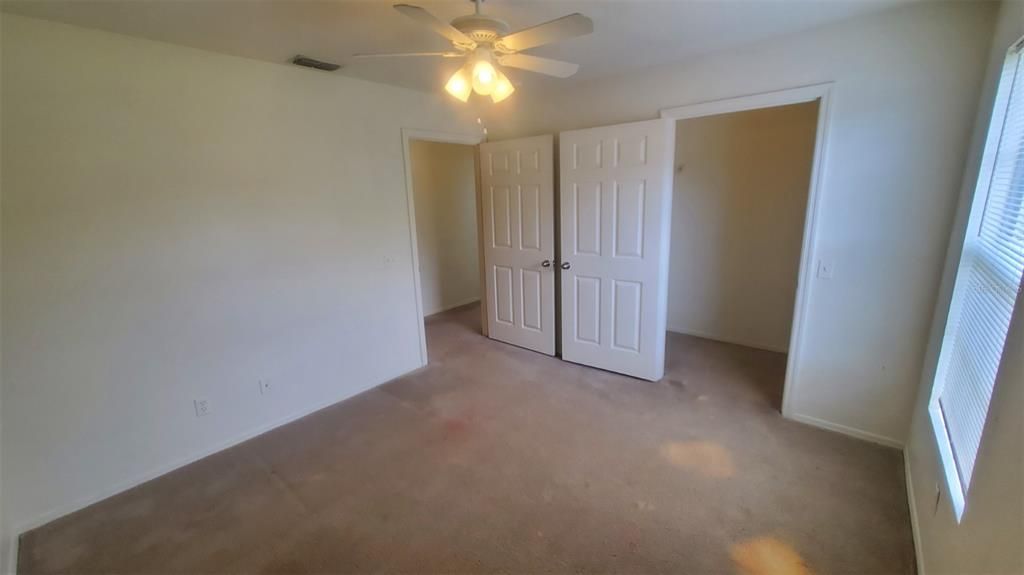 Recently Rented: $1,800 (3 beds, 2 baths, 1278 Square Feet)