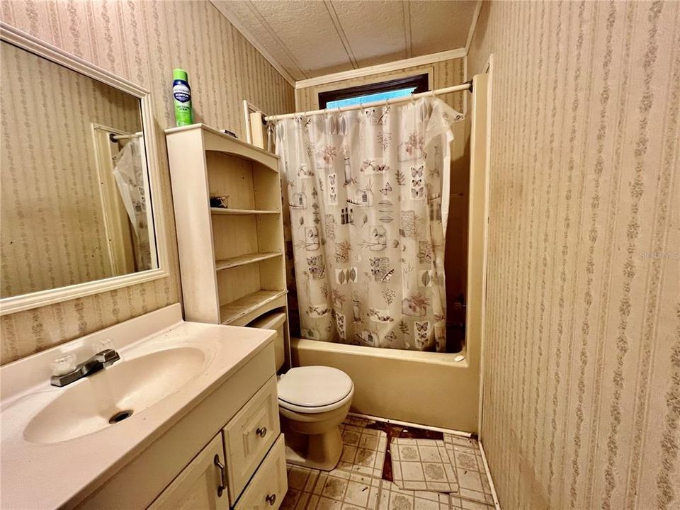 最近售出: $50,000 (2 贝兹, 2 浴室, 845 平方英尺)