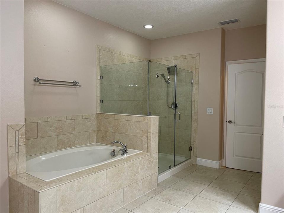 Недавно арендовано: $5,300 (5 спален, 4 ванн, 3461 Квадратных фут)