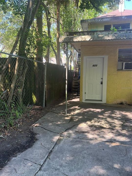 Recently Rented: $845 (1 beds, 1 baths, 370 Square Feet)