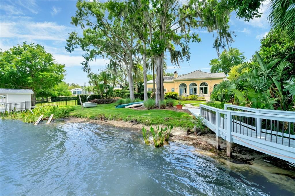 Recently Sold: $3,950,000 (4 beds, 5 baths, 4913 Square Feet)