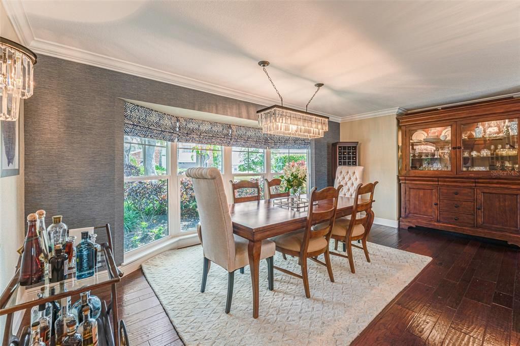 Recently Sold: $2,993,000 (5 beds, 3 baths, 2967 Square Feet)