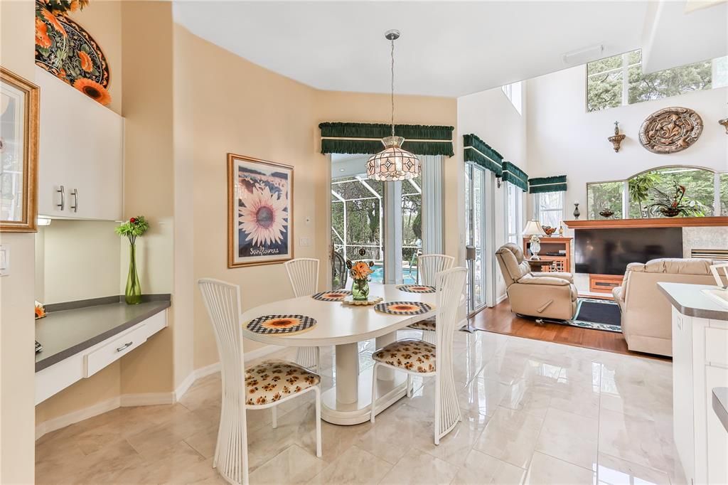 Recently Sold: $699,000 (5 beds, 3 baths, 3624 Square Feet)