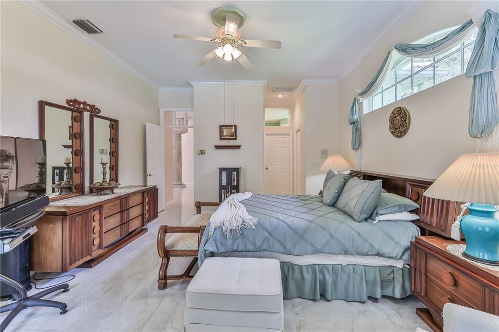 Recently Sold: $699,000 (5 beds, 3 baths, 3624 Square Feet)