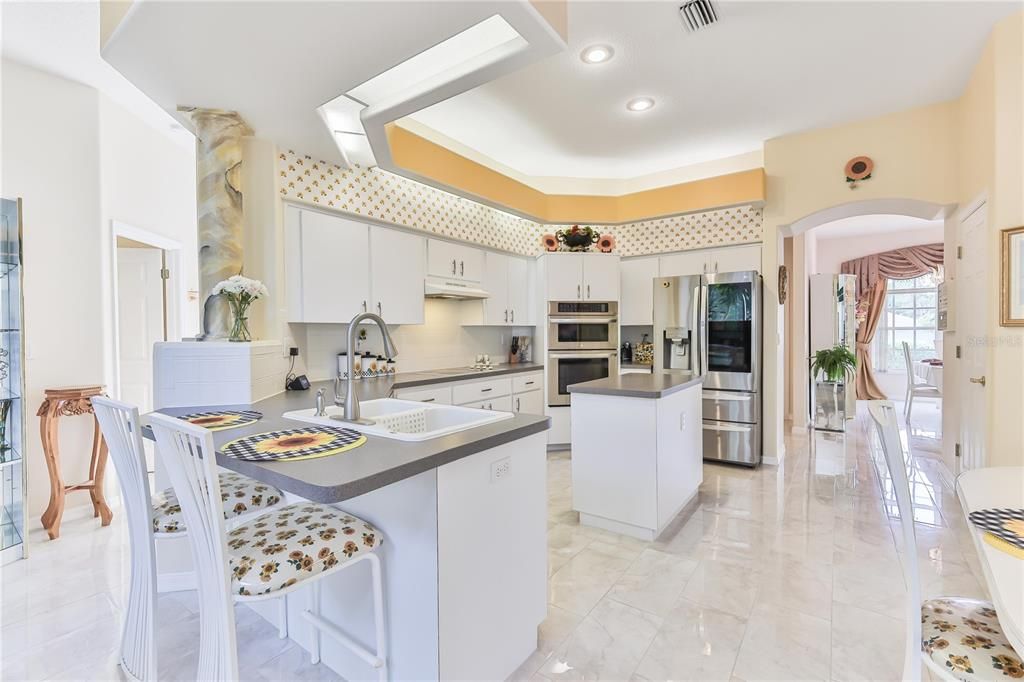 Recently Sold: $699,000 (5 beds, 3 baths, 3624 Square Feet)