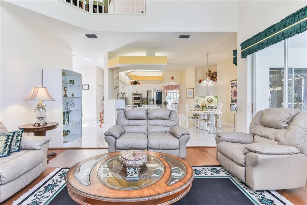 Recently Sold: $699,000 (5 beds, 3 baths, 3624 Square Feet)