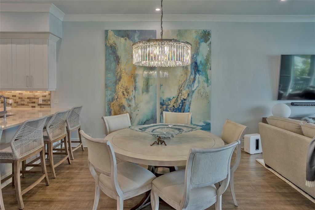 Recently Sold: $2,200,000 (3 beds, 2 baths, 2586 Square Feet)