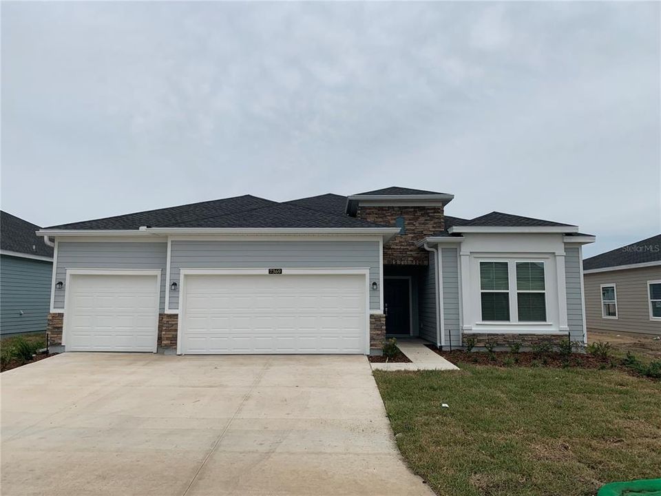 Recently Sold: $318,975 (3 beds, 2 baths, 2268 Square Feet)