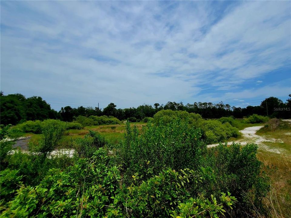 最近售出: $2,100,000 (30.86 acres)