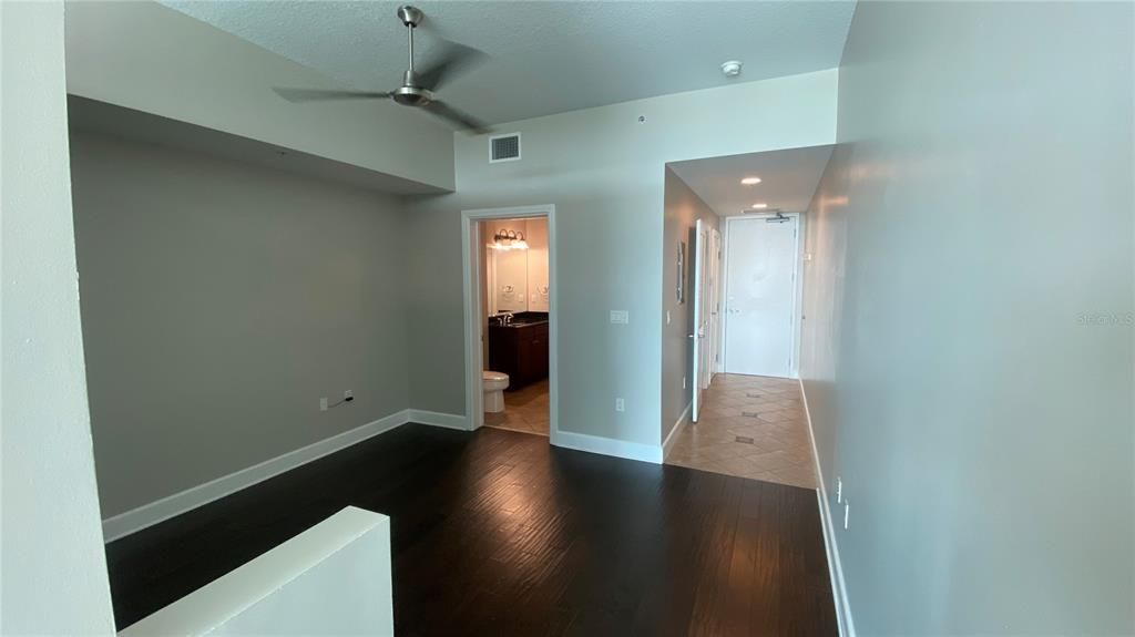 Recently Sold: $229,000 (1 beds, 1 baths, 644 Square Feet)