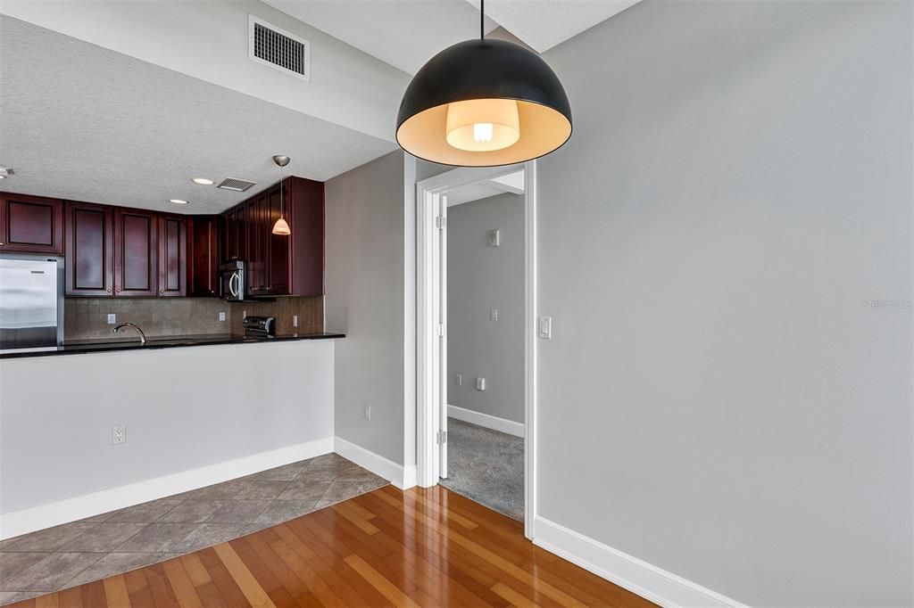 Recently Sold: $389,000 (2 beds, 2 baths, 1255 Square Feet)
