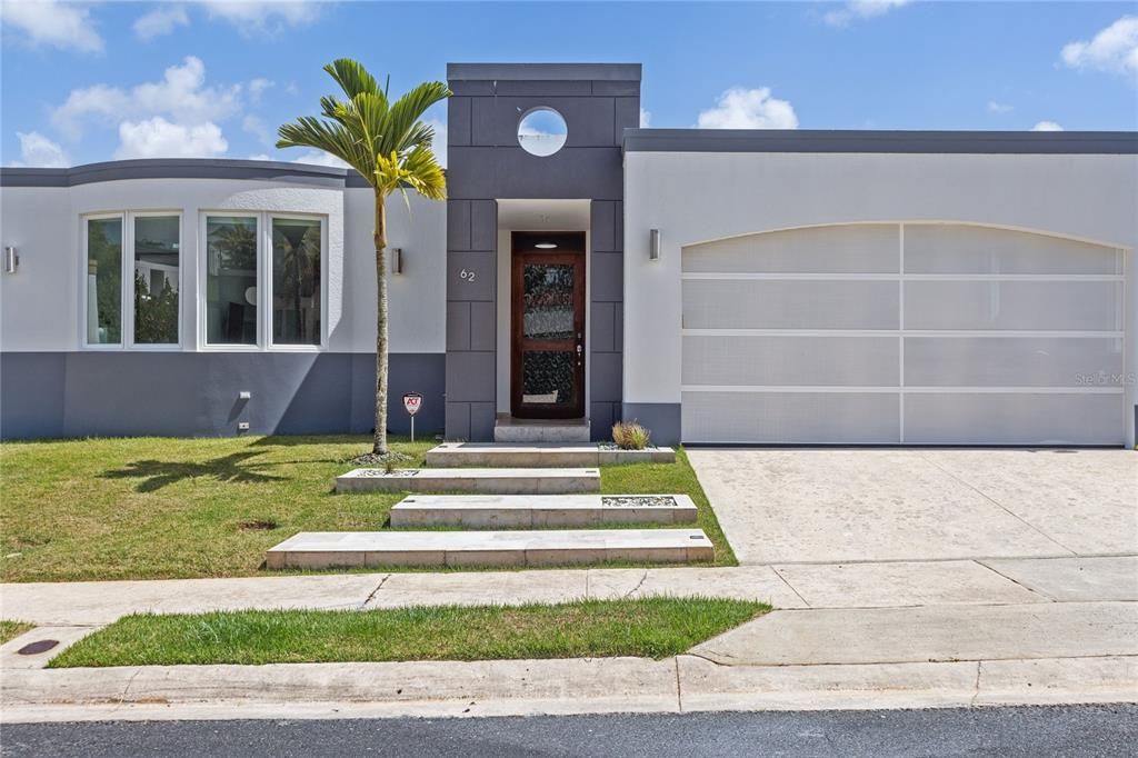 Recently Sold: $875,000 (4 beds, 3 baths, 2603 Square Feet)